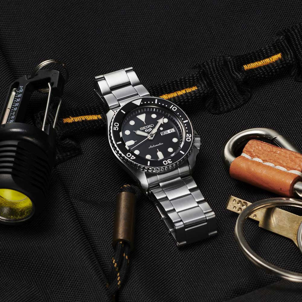 Seiko 5 Sports watch 3-Hand Automatic